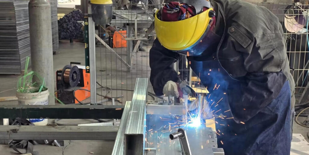 huaye Custom Entrance Door Manufacturer factory