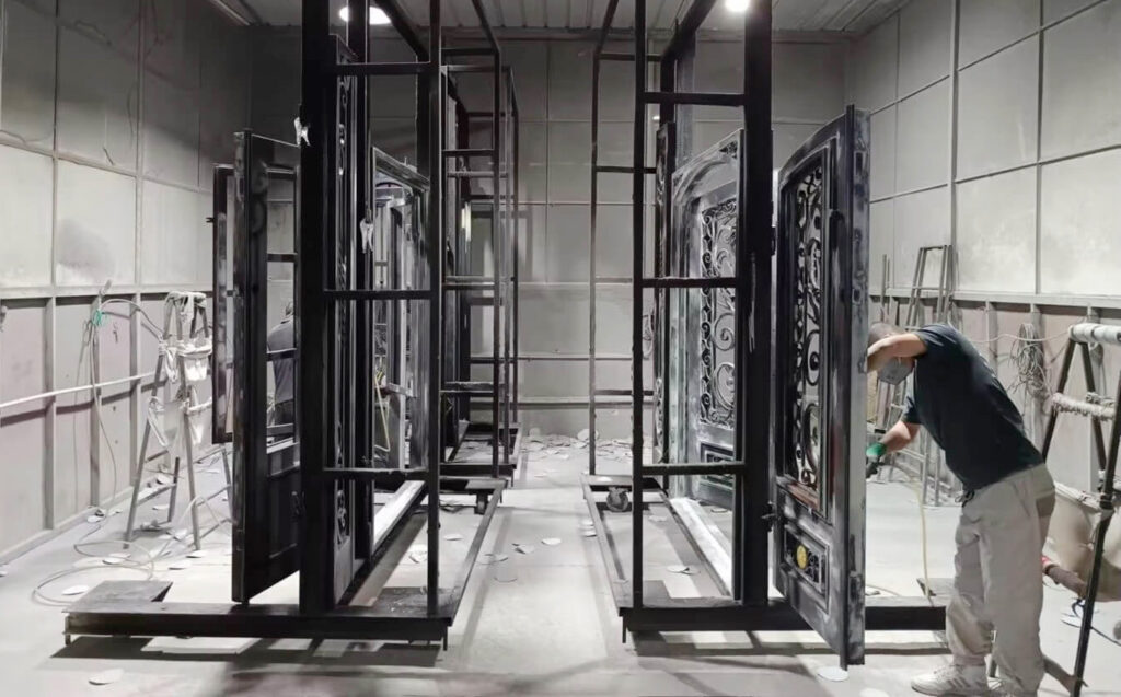 Huaye Custom Aluminum Electric Gate Manufacturers Manufacturing Strength